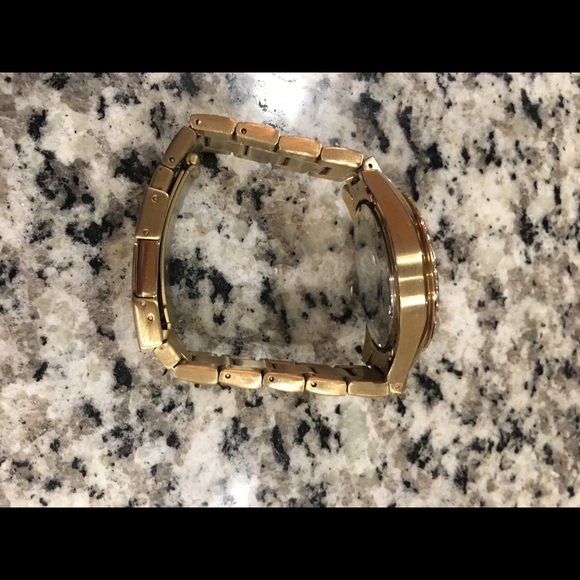 Women’s fossil watch. main image 2